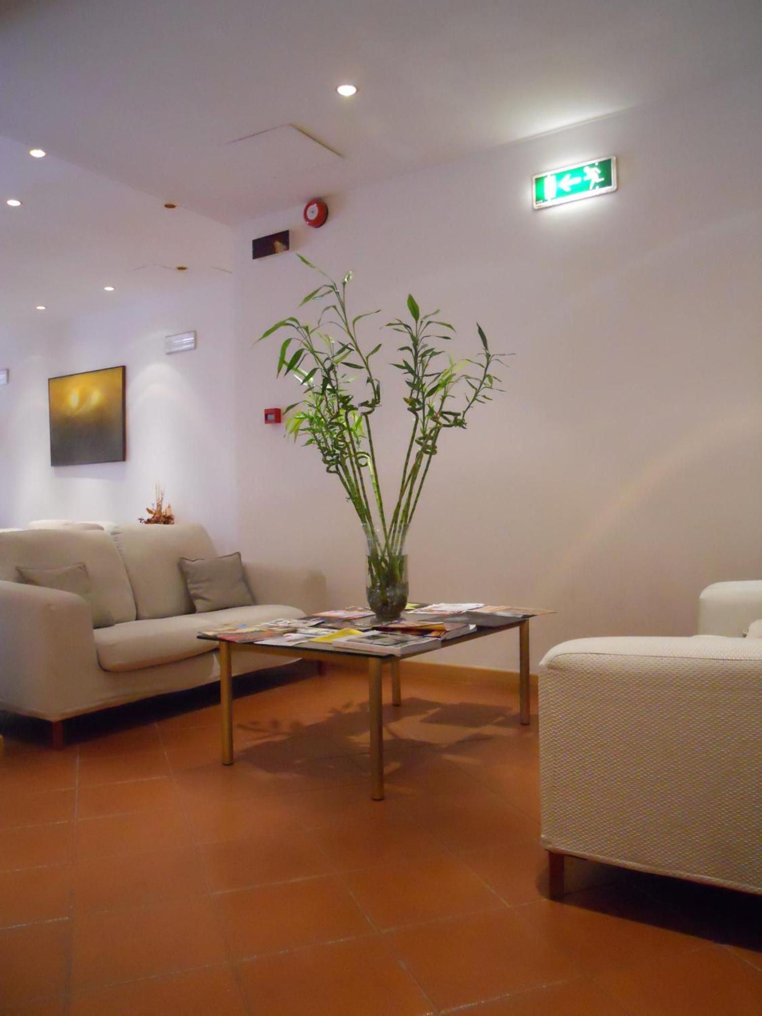 Albergo Italia อูร์บีโน ภายนอก รูปภาพ
